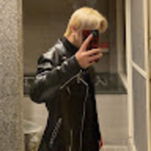 Meet your Posher, Hamilton - Picture 1 of 1